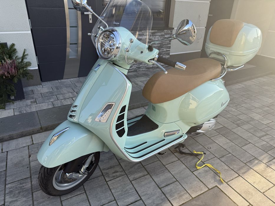 Piaggio vespa 300 gts 300 lekko uszkodzona