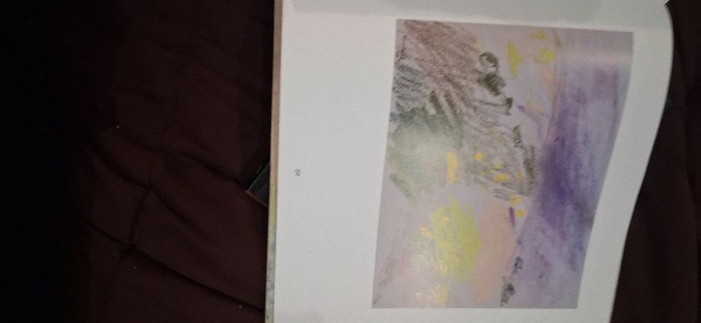 Livro resende sinais no tempo e no espaço