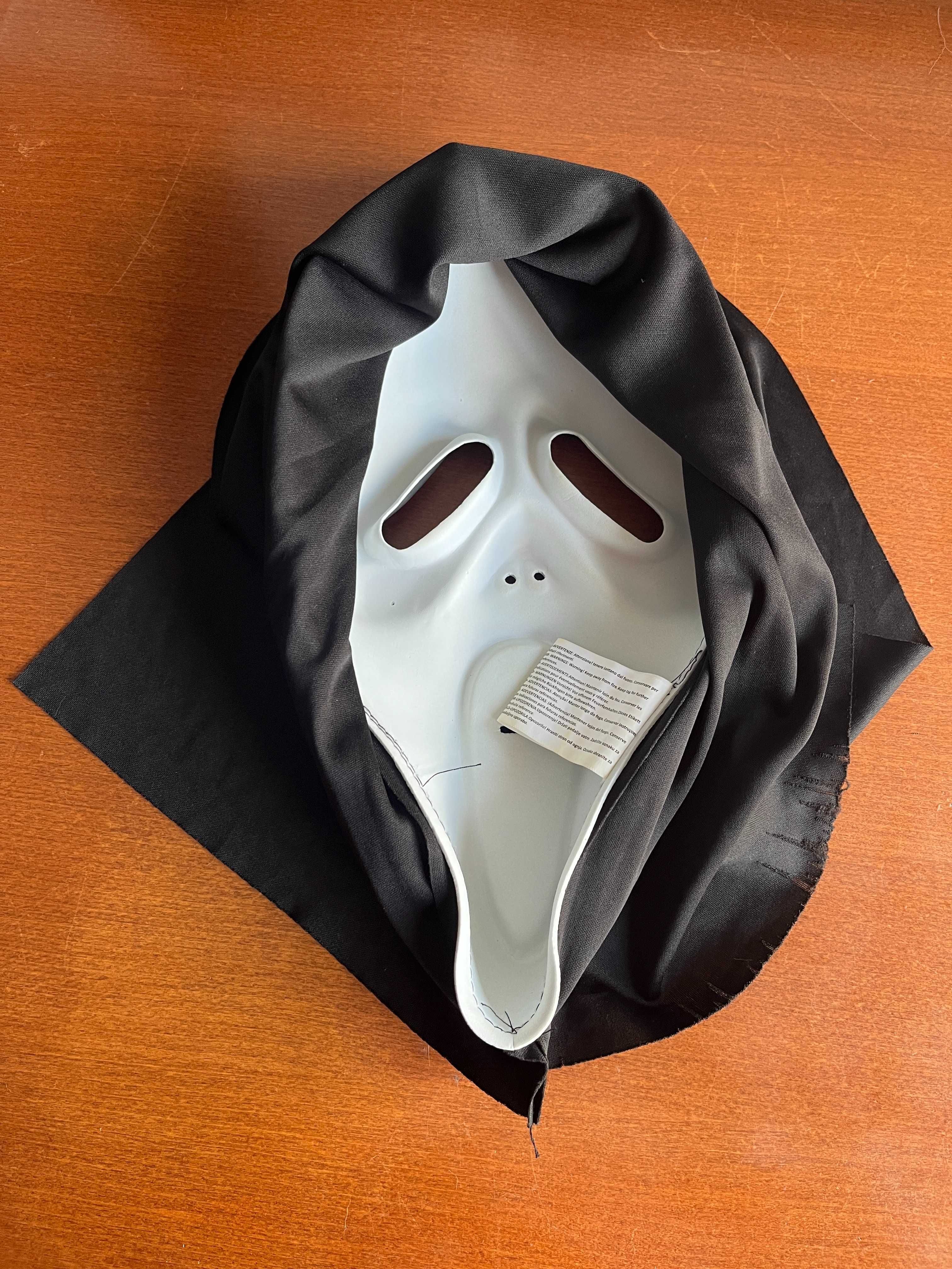Máscara de Fantasma com Capuz