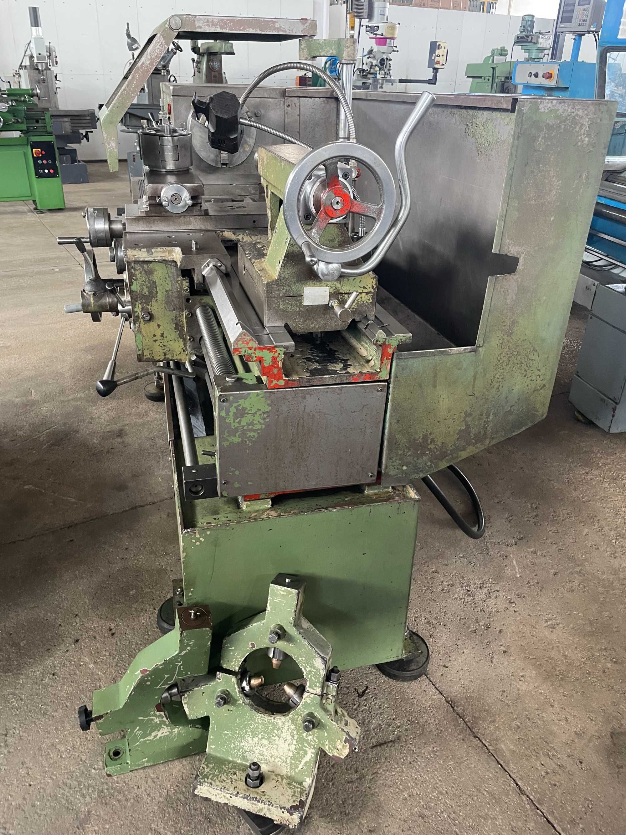 Torno mecânico ZMM C11 MT usado