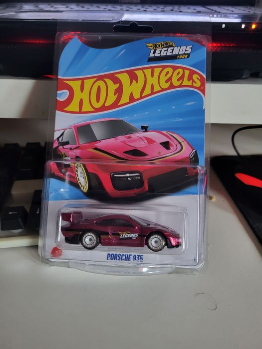 Porsche 935 hot wheels legends