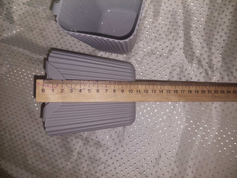 Вазонка для квітів. Горщик для квітів