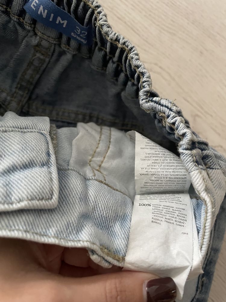 Bawełniane dwukolorowe spodnie jeansy jogger wysoki stan Sinsay xxs