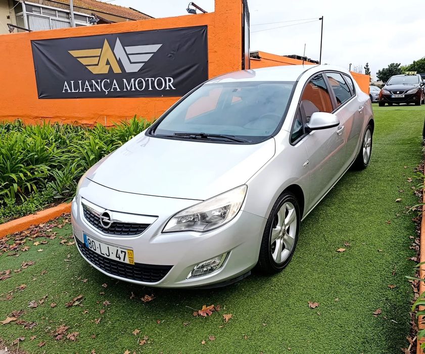 Opel Astra 1.3 CDTi Enjoy Start/Stop