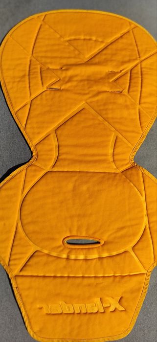 Дитяча прогулянкова коляска bugs + матрасик-вкладиш