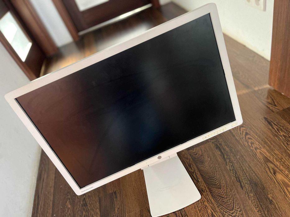 Monitor HP E241e