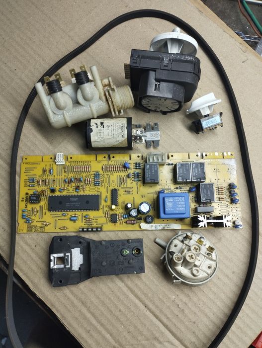 Запчастини пральна машина Indesit (Ariston) одним лотом