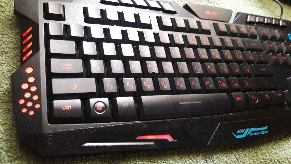 Игровая проводная клавиатура M200 (3 вида подсветк