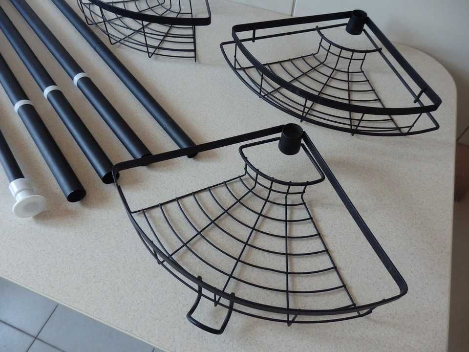 Półka metalowa, teleskopowa - do kabiny prysznicowej, na wannę.