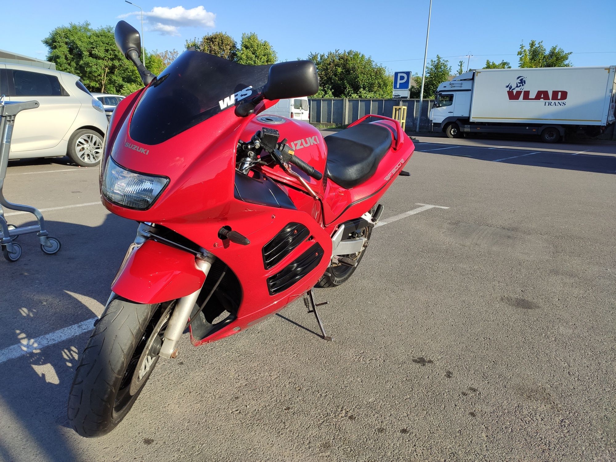 Продам SUZUKI RF 900