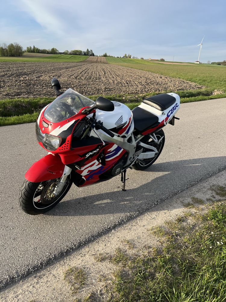 Honda CBR 900 RR SC33