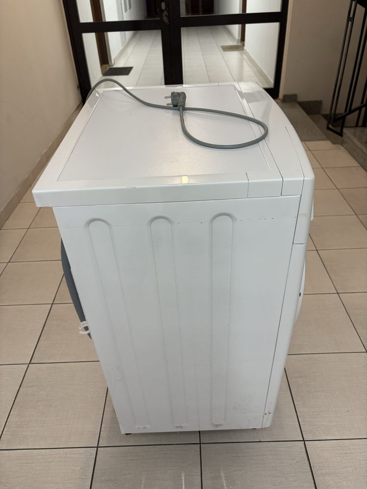 Pralka Sharp ES-HFA6103W3, 6 kg, uszkodzone łożysko