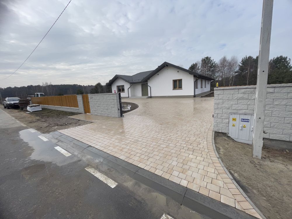 Kompleksowe Układanie Kostki Brukowej oraz Mycie