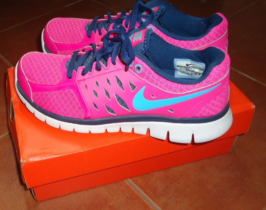 Ténis/sapatilhas Nike 39 originais novos!