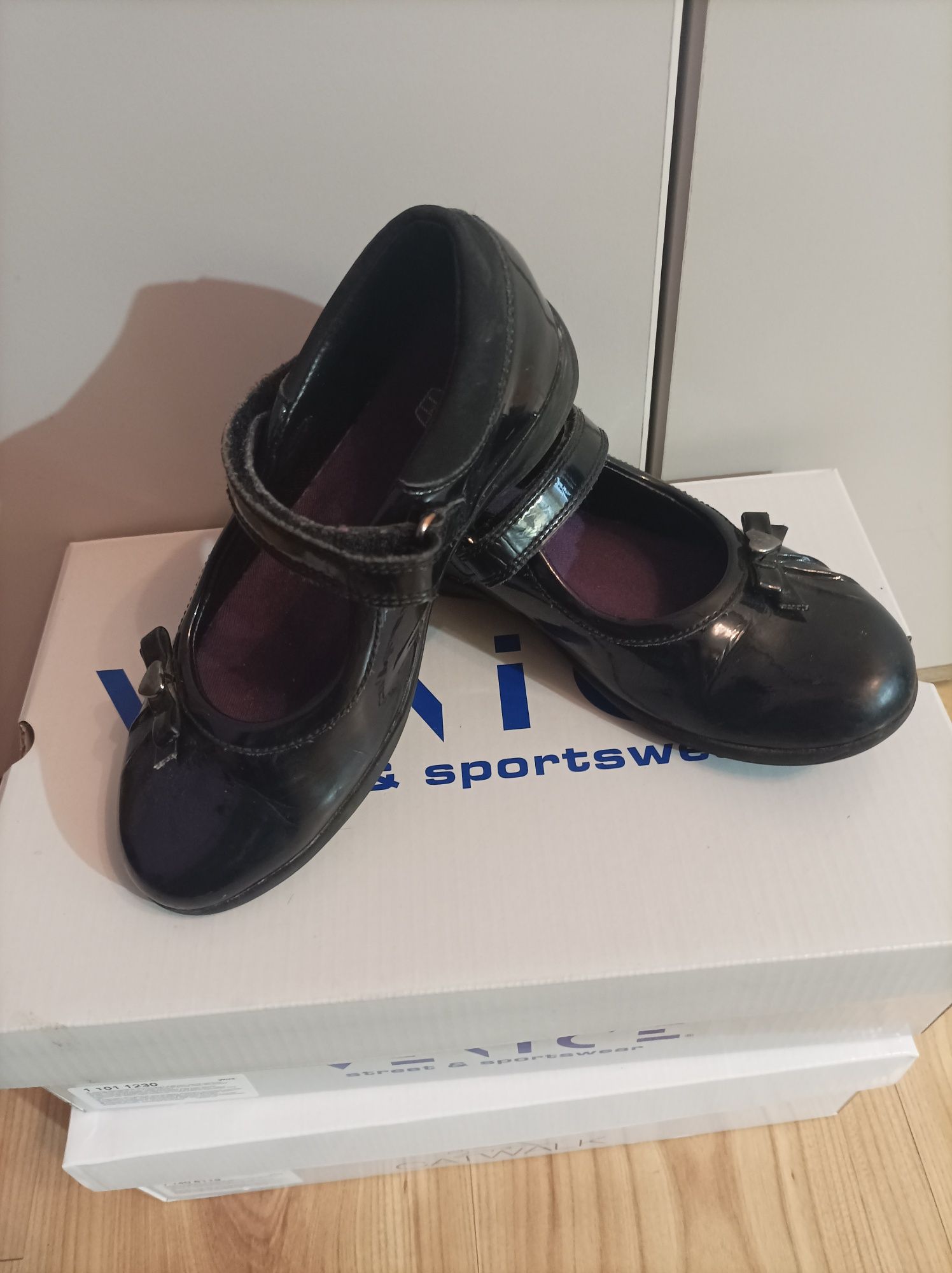 Buty dla dziewczynki 19cm wkładka