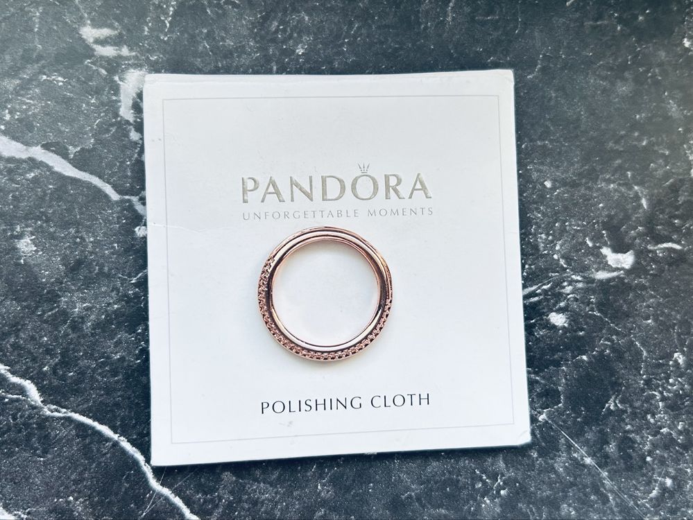 Piękny nowy pierścionek z cyrkoniami różowe złoto typu pandora s925