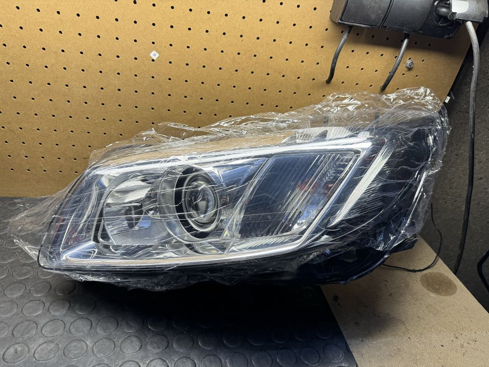 Lampa Prawa Lewa Opel INSIGNIA A BI XENON PRZEDLIFT skrętny hella afl