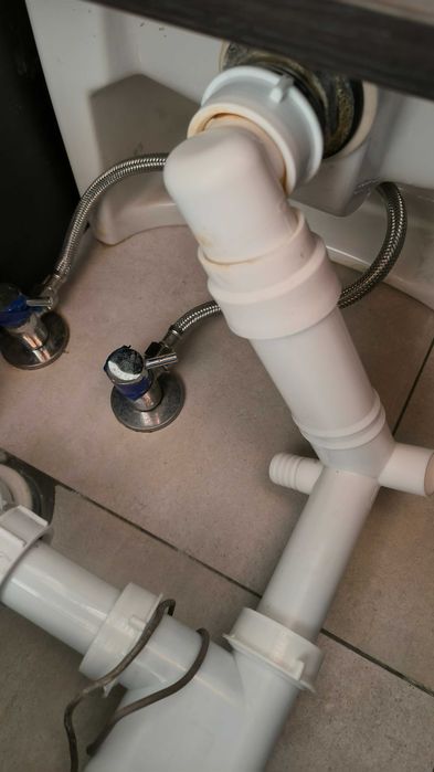 Szukam: złota rączka - hydraulik, elektryk, drobne naprawy