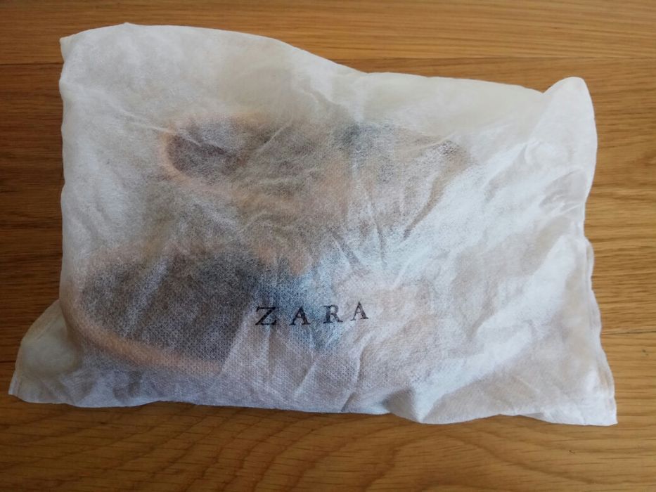 Sapatos camel, em pele, ZARA baby - T. 24