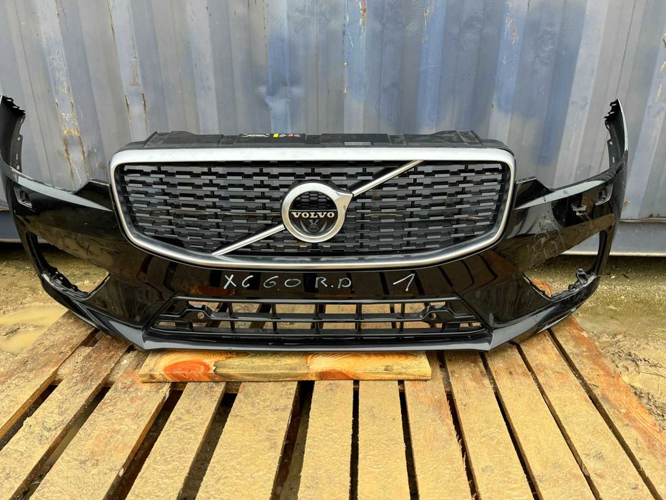 Volvo xc60 r-design zderzak 17-21r,z grilem i kratka dolna stan lux