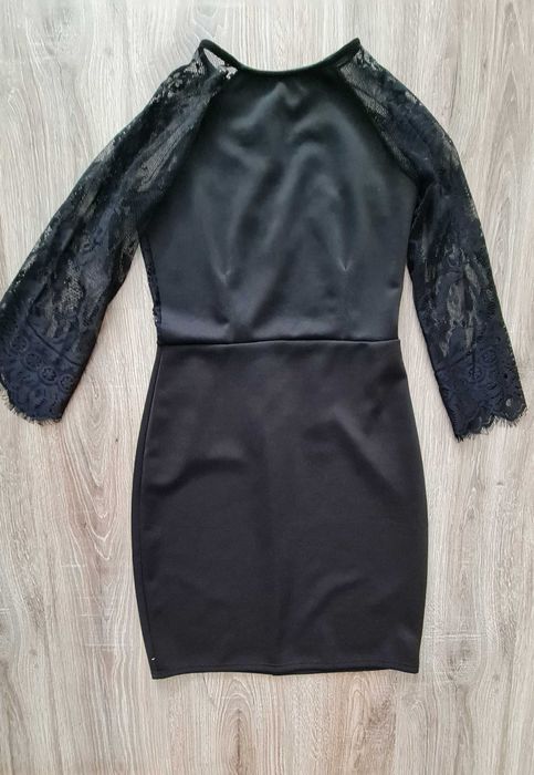 Женское платье в прекрасном состоянии