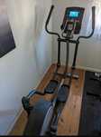 JAK NOWY ! Profesjonalny orbitrek Life Fitness x1 Go, sklep 9 tys.