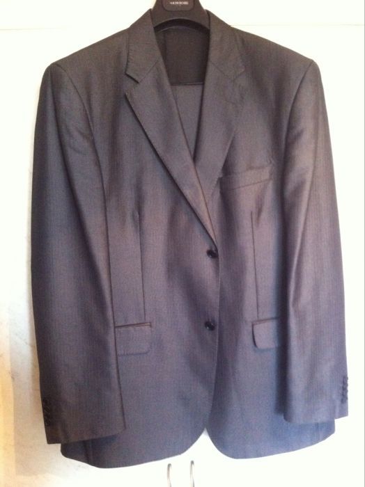 мужской классический деловой костюм.франция