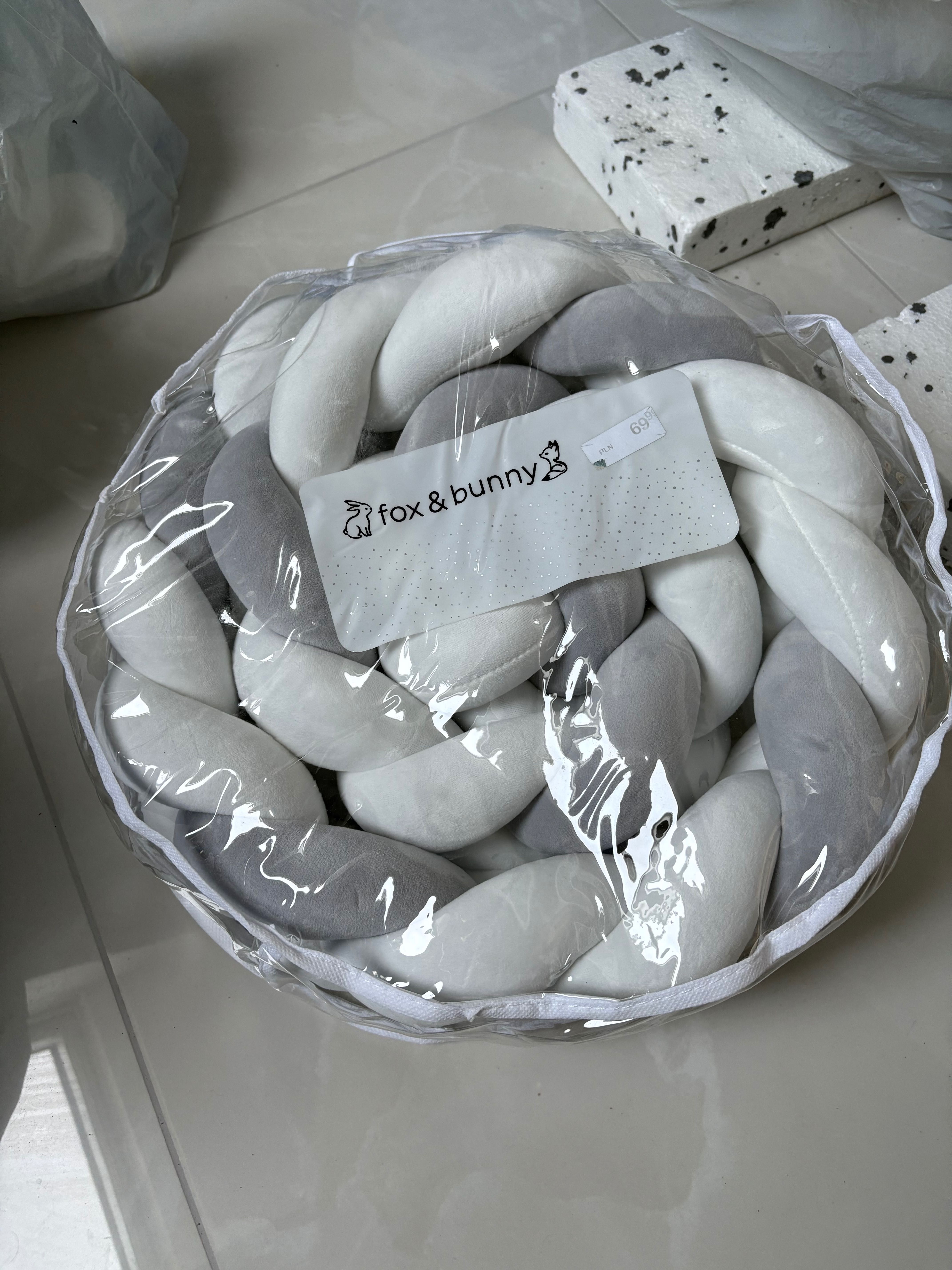 Łóżeczko niemowlęce białe z materacem i dodatkami