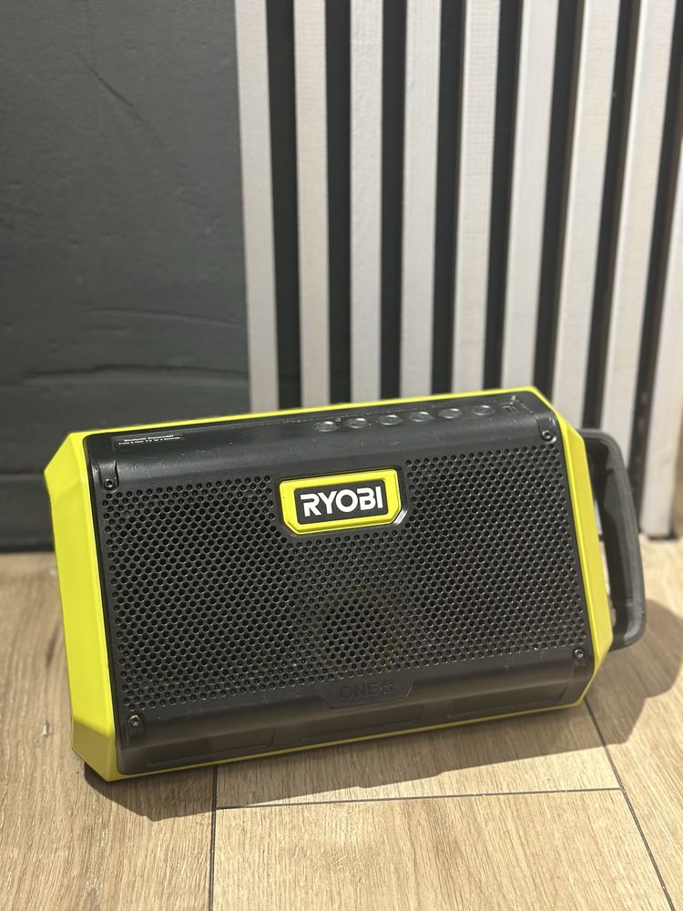 Будівельна блітуз колонка RYOBI PAD01 акумуляторна