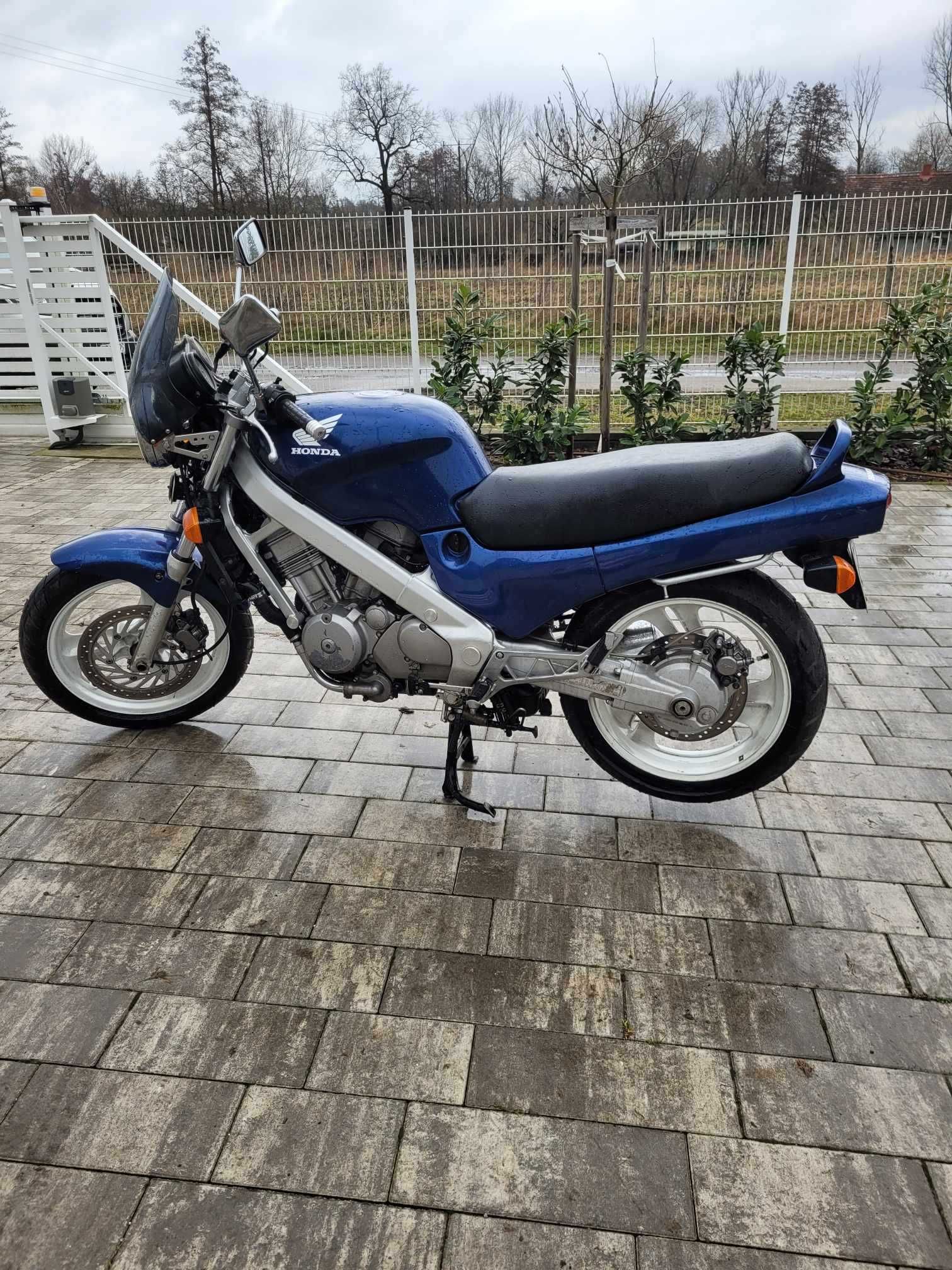 Honda NTV 650 RE