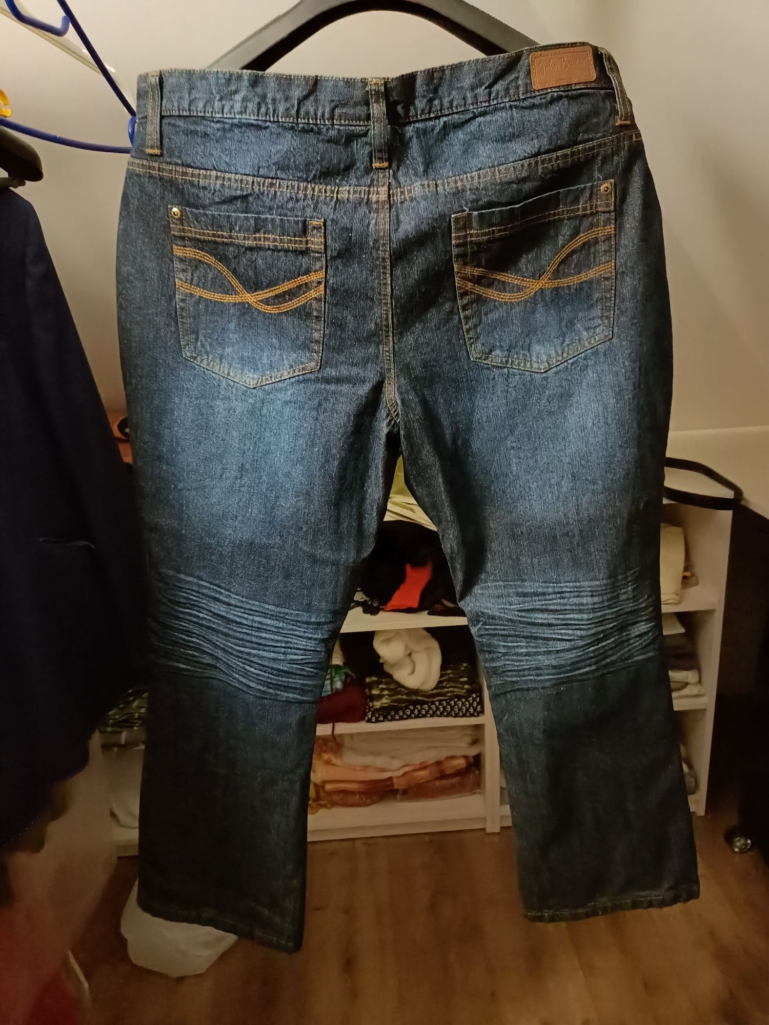 Nowe ocieplane jeansy