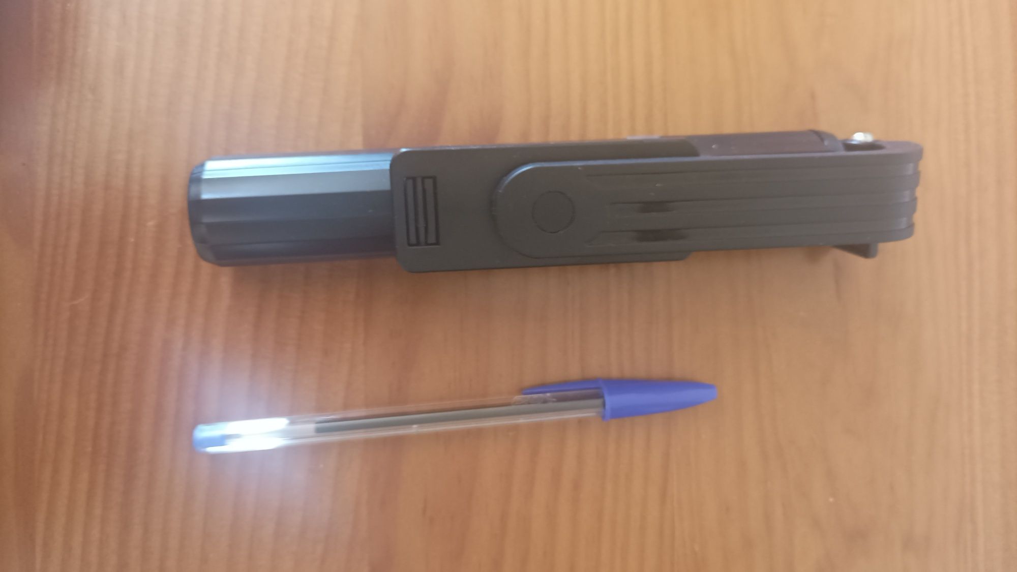 Selfie Stick + Tripod Atumtek