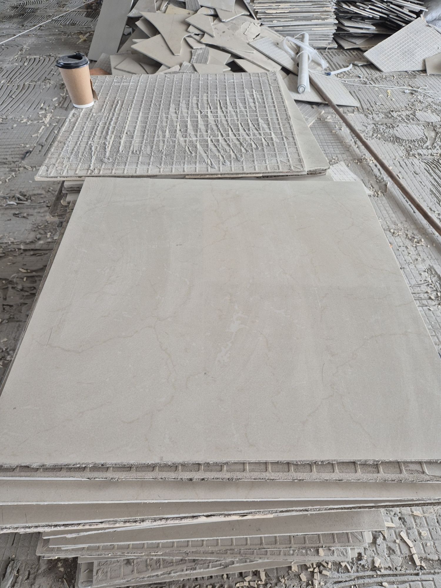 Продам плитку бу керамогранит 60×60