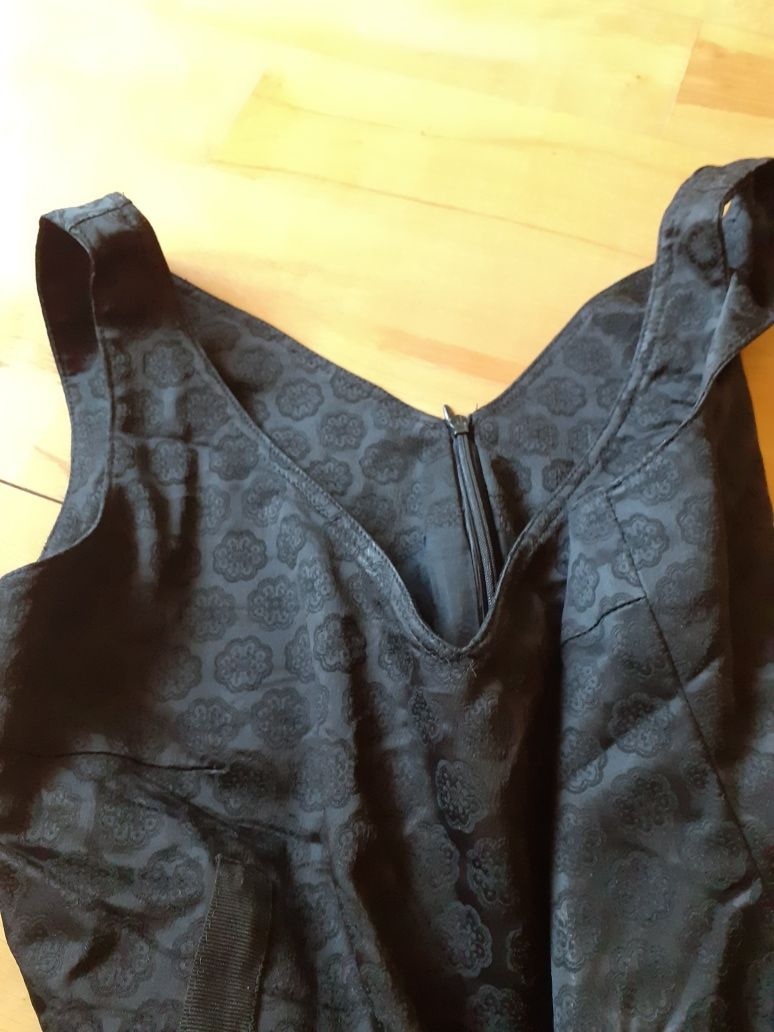 Sukienka marki Simple