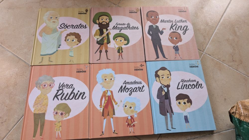 Diversos livros infantis