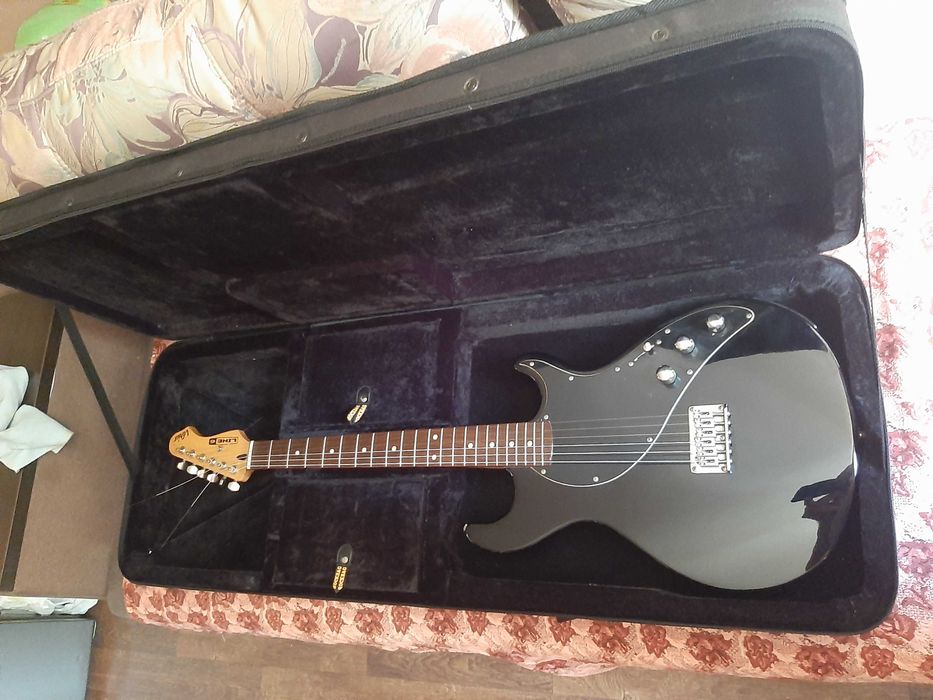 Line 6 VARIAX 300  моделююча гітара (стан як нова)25типів інструментів