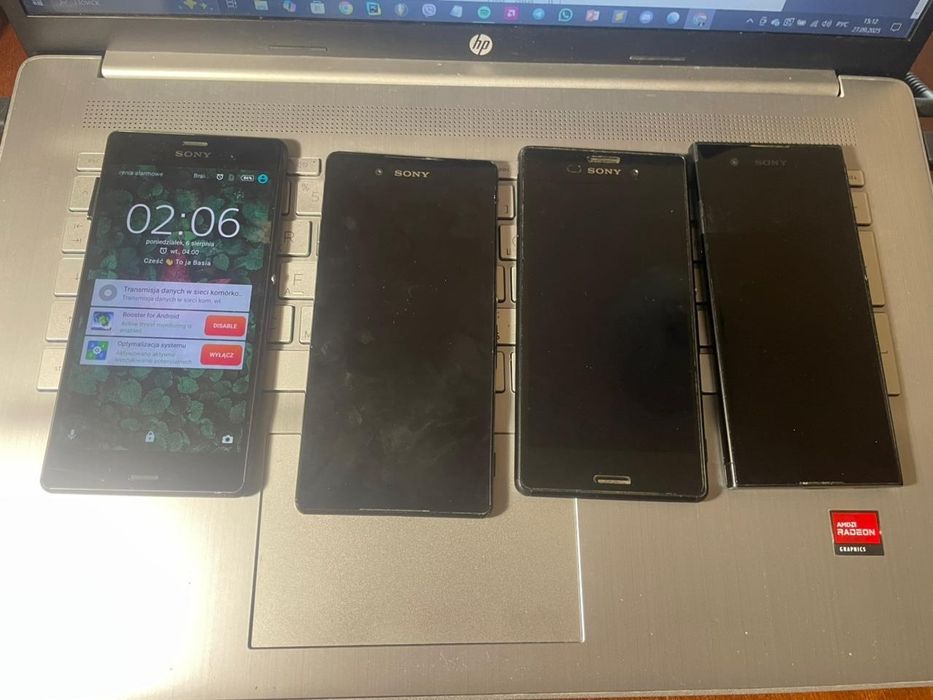 Лот телефонів Sony