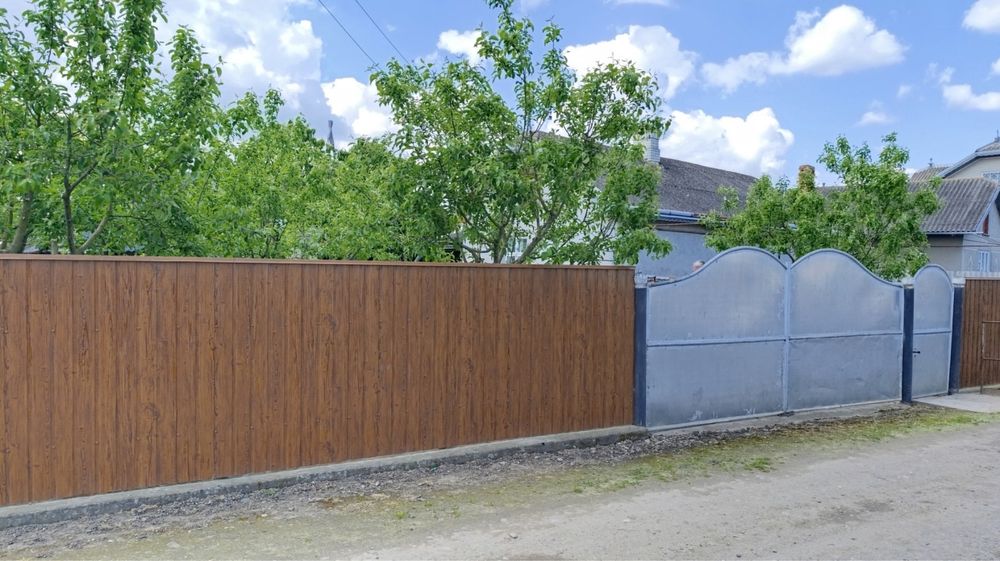 Будинок в Борівцях , Кіцманський район. Чернівці
