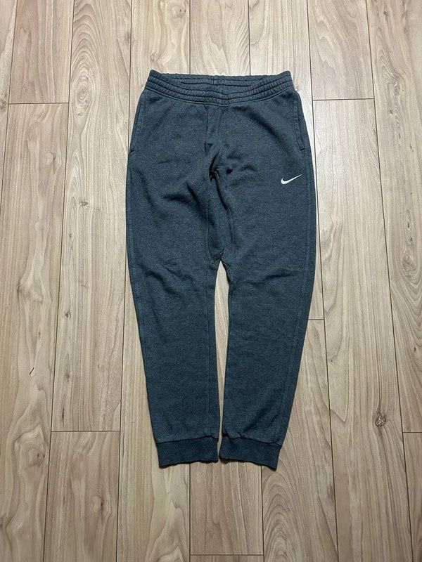 Męskie spodnie dresowe Nike M
M·Dobry·Nike