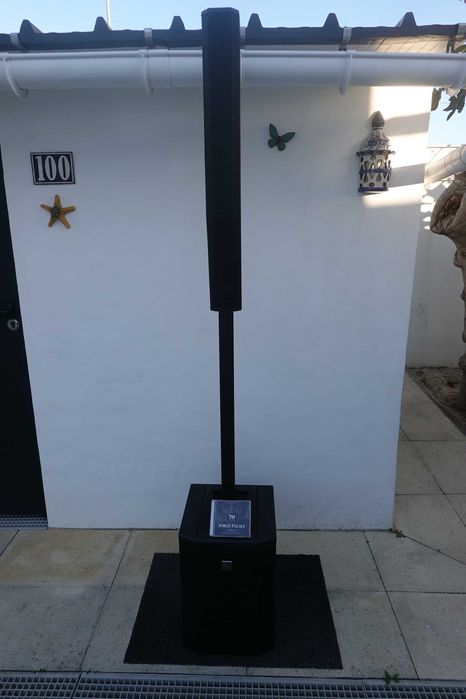 ELECTRO VOICE EVOLVE 50M. (COMO NOVA)