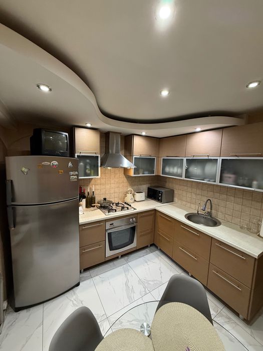 Продам в центре 3-х комнатную квартиру г. Павлоград