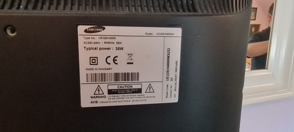 Tv samsung HD Full  UE 32 EH4000