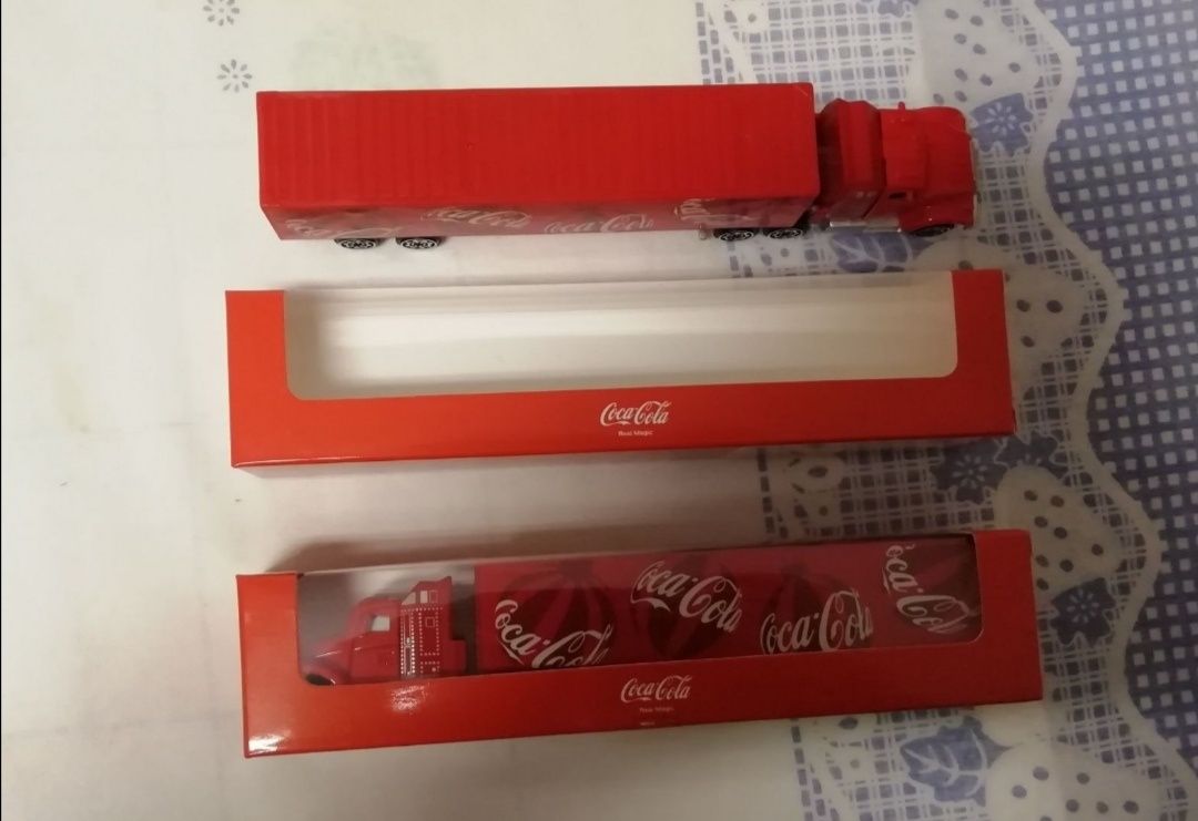 2 Camiões de Brincar Coca Cola!!