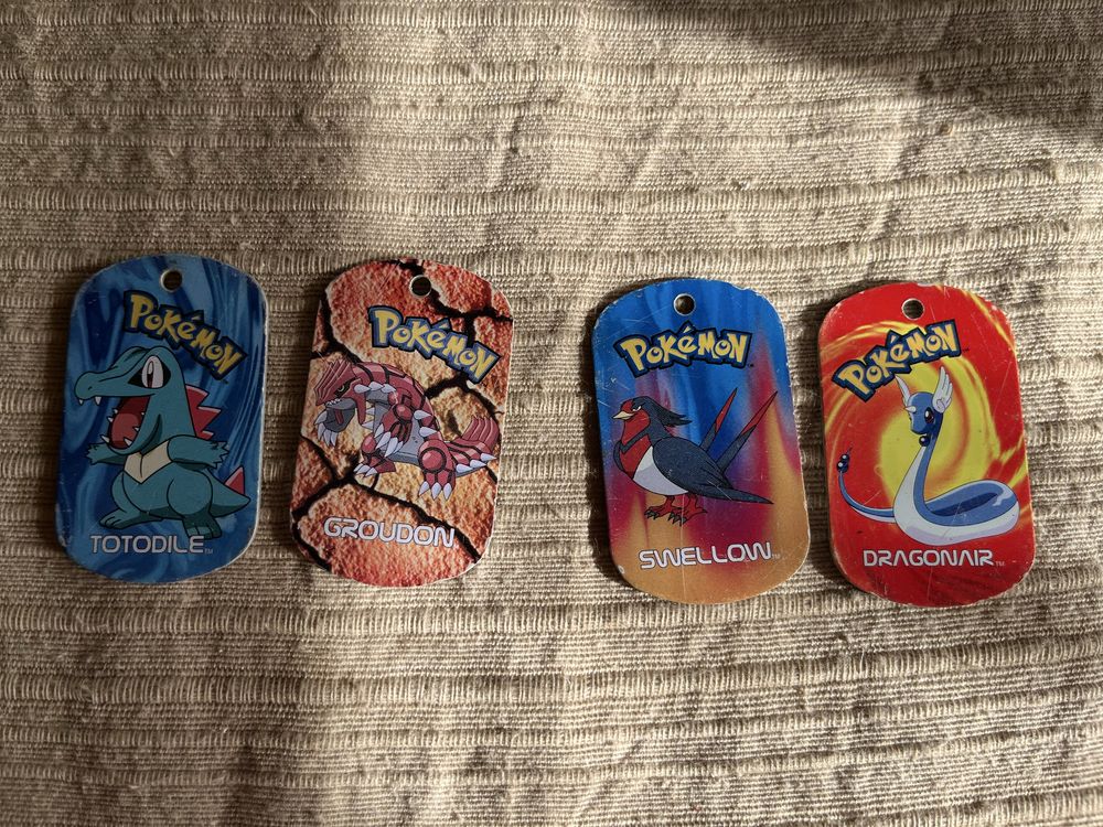 Vendo tazos dos pokemons