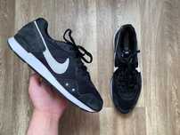 Оригінальні Кросівки Nike Venture Runner EU 44.5