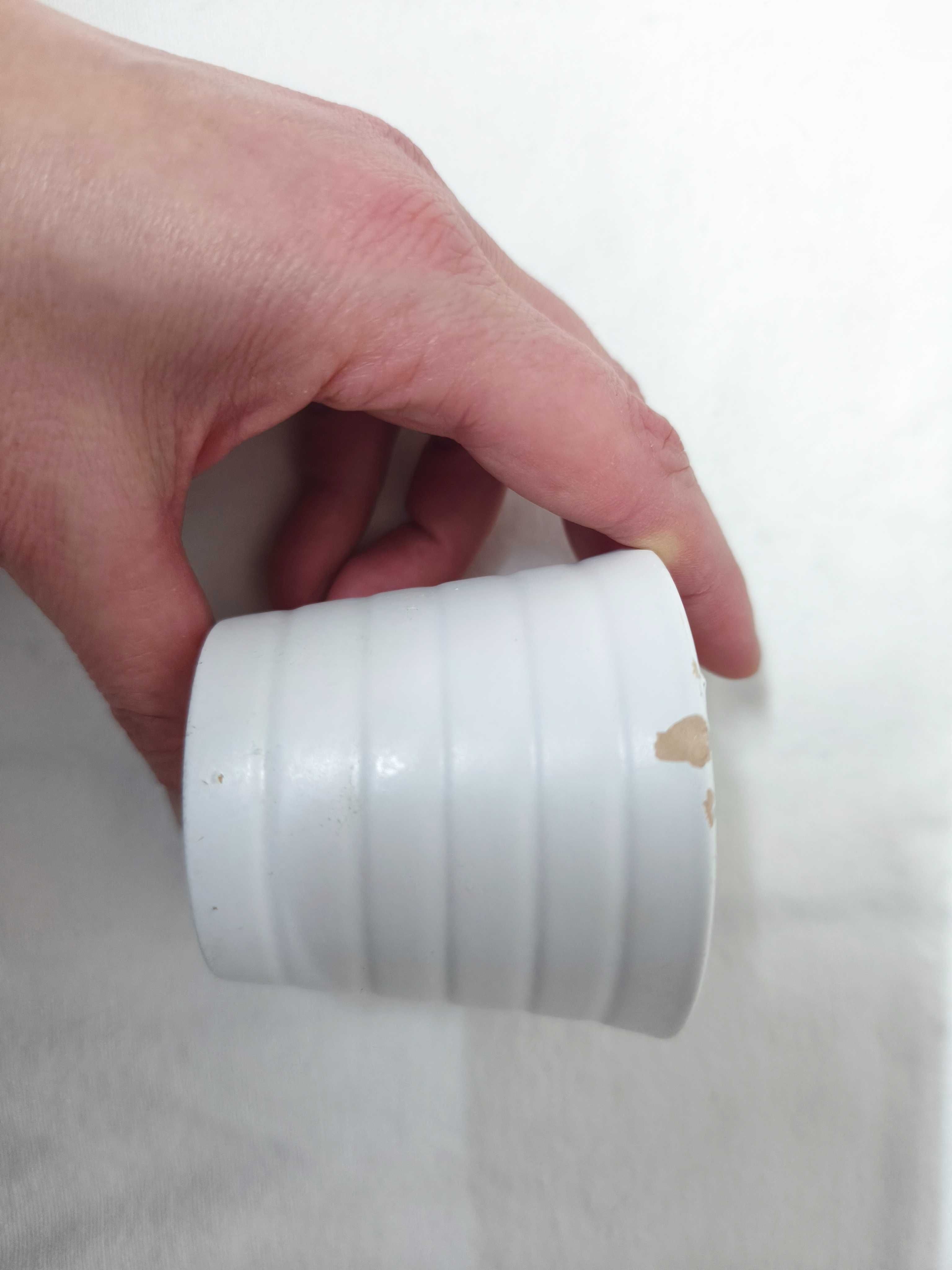 4 pequenos vasos cerâmica usados