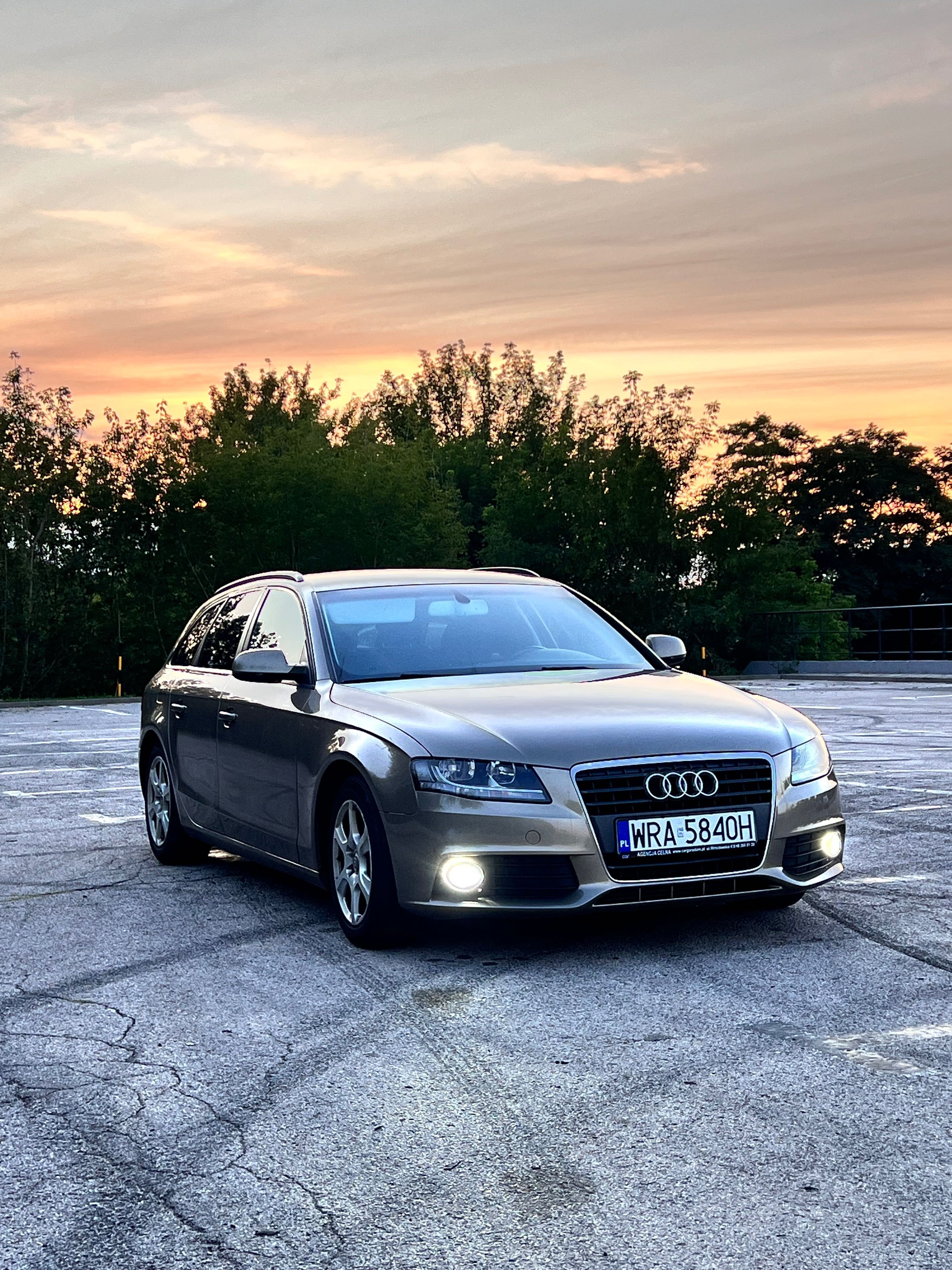 Audi A4 B8  2010 р
