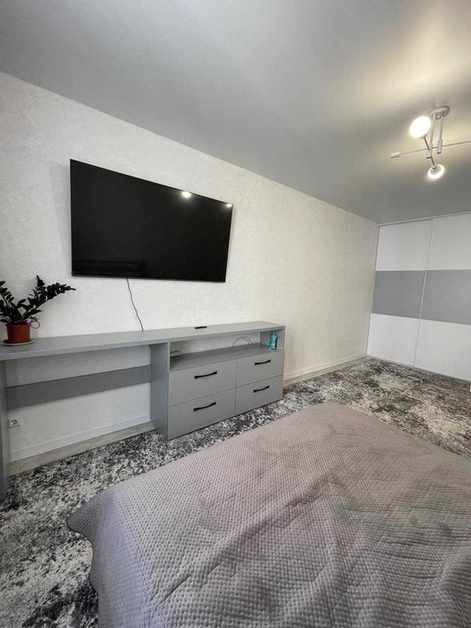 Терміновий продаж. БЕЗ КОМІСІЙ, з меблями та технікою Озерна.