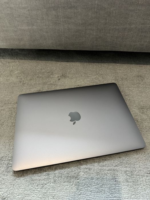 Apple Macbook air m1