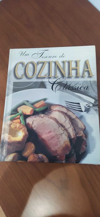 Livro "Um Tesouro de Cozinha Clássica"